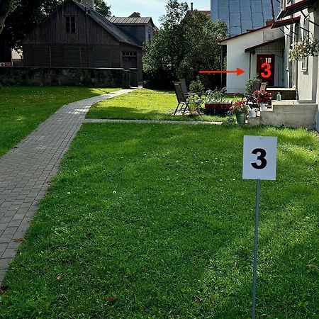 Kohtu Apartment Unique Kuressaare Exterior photo
